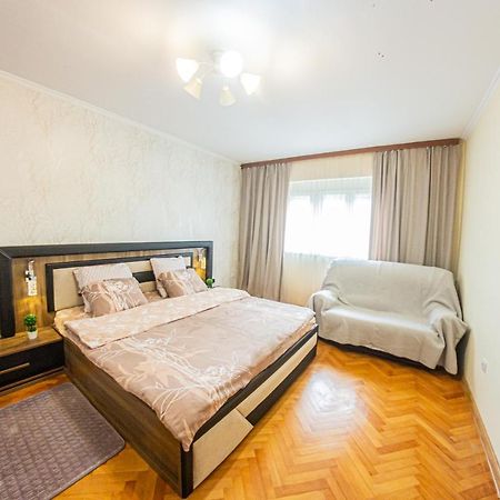Apartment Emili City Center Бар Экстерьер фото
