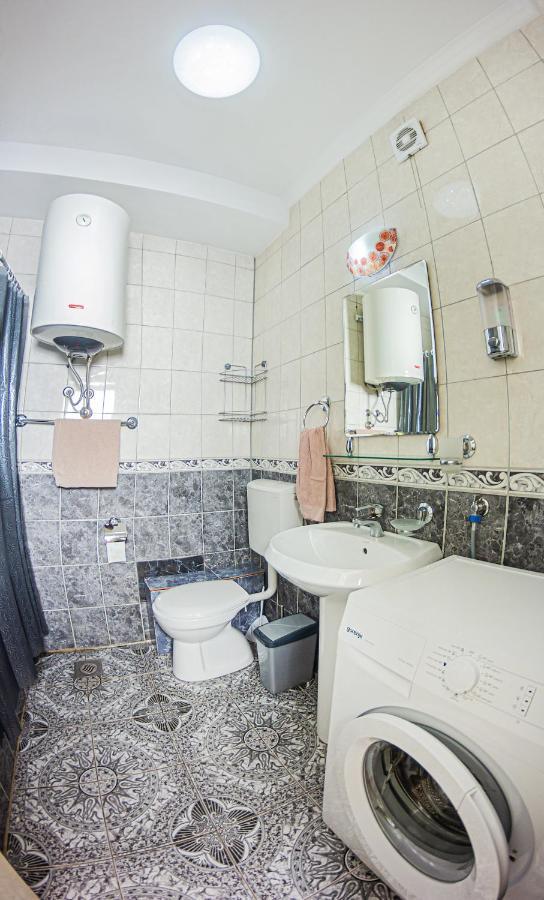Apartment Emili City Center Бар Экстерьер фото